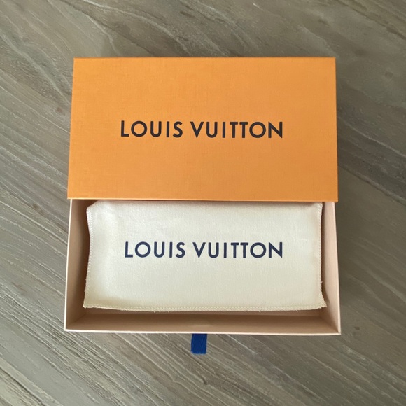 Louis Vuitton Clemence Wallet - Picture 4 of 6